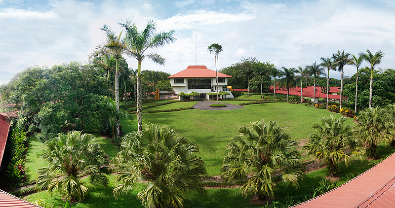 In addition to the banana farm, the 3,375 ha campus includes classrooms, laboratories, experimental farms, recreational facilities, staff and student housing and a forest reserve. The campus reuses or recycles 83% of its waste and has six biodigesters that treat wastewater and produce biogas. Last year, the campus emitted 1,704 tonnes of carbon dioxide equivalent and sequestered 26,182 tonnes, making it the first Costa Rican institution to be certified Carbon Neutral. (Photo by EARTH University)