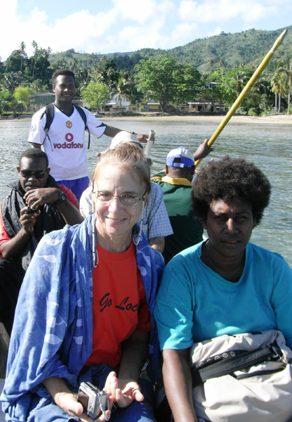Lois and Roselyn Kabu of the Kastom Gaden Association in the Solomon Islands (Photo by Graham Lyons).